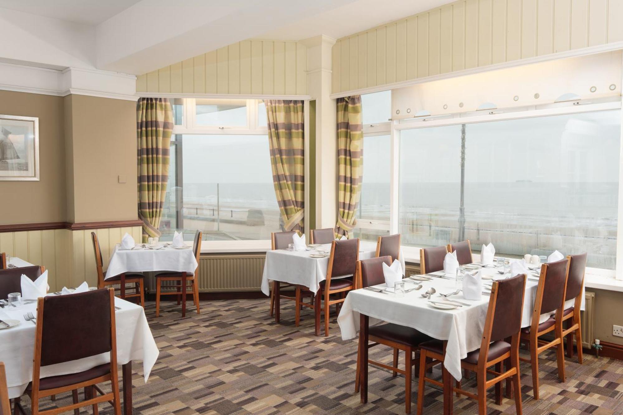 Trouville Hotel By Compass Hospitality Sandown Exterior foto